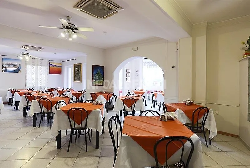 Hotel Malibu Mare Rimini 2*,
