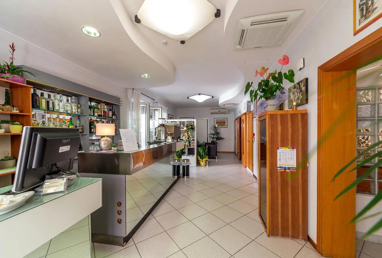 **  Hotel Malibu Mare Rímini Italia