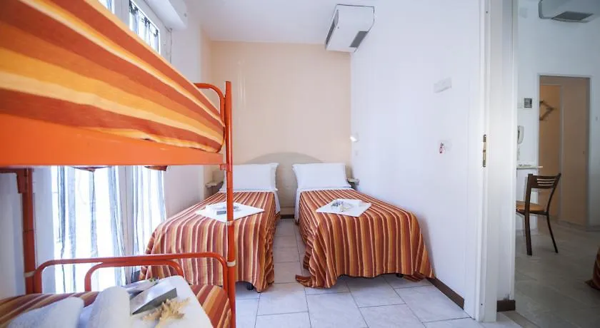 Hotel Malibu Mare Rímini 2*,  Italia